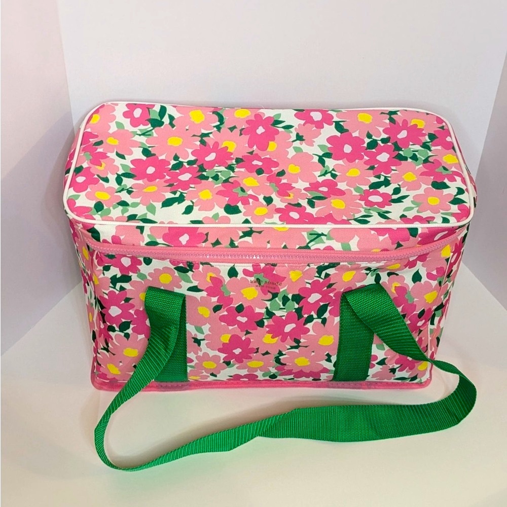π₯Price Dropπ₯ Kate Spade BIG Insulated Cooler in Vintage Garden Pink Flowers NWT - Picture 2 of 10